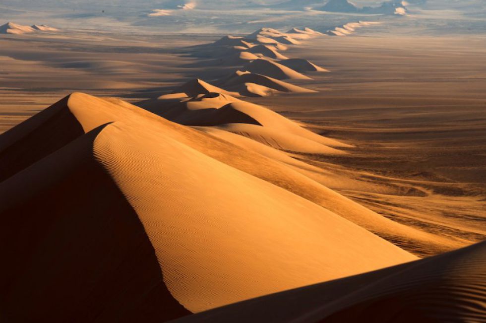 Czad Sahara bezdroże jeepy pustynne wydmy eksploracja